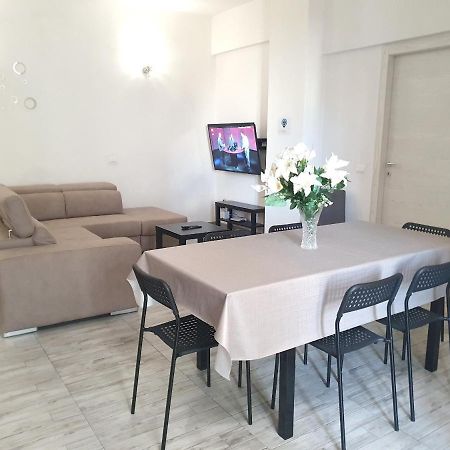 Savannah Charme Apartment La Spezia Exterior photo